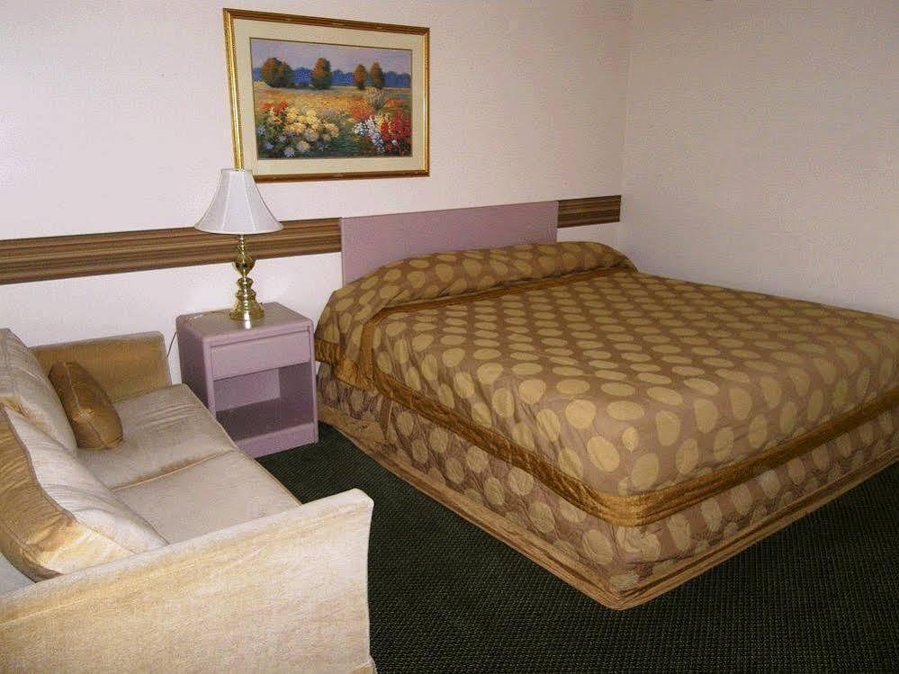 Selkirk Inn Golden Kültér fotó
