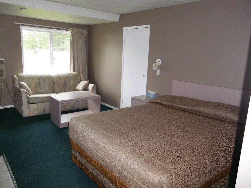 Selkirk Inn Golden Kültér fotó