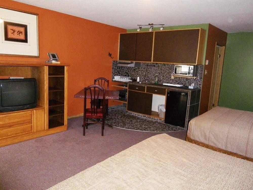 Selkirk Inn Golden Kültér fotó